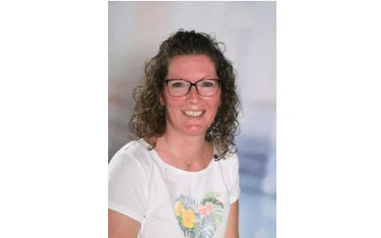 Steffi (Kinderpflegerin - Raupengruppe)